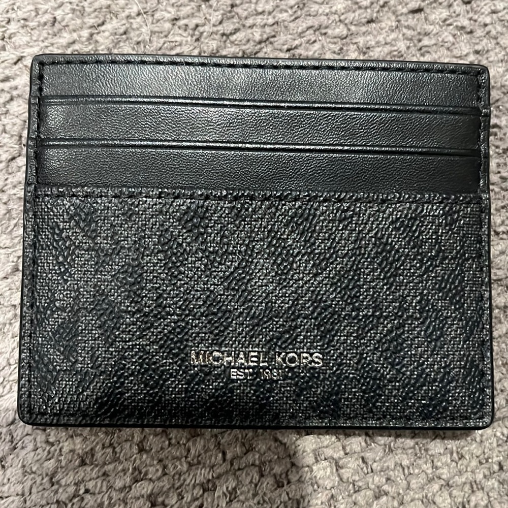 Michael kors card holder